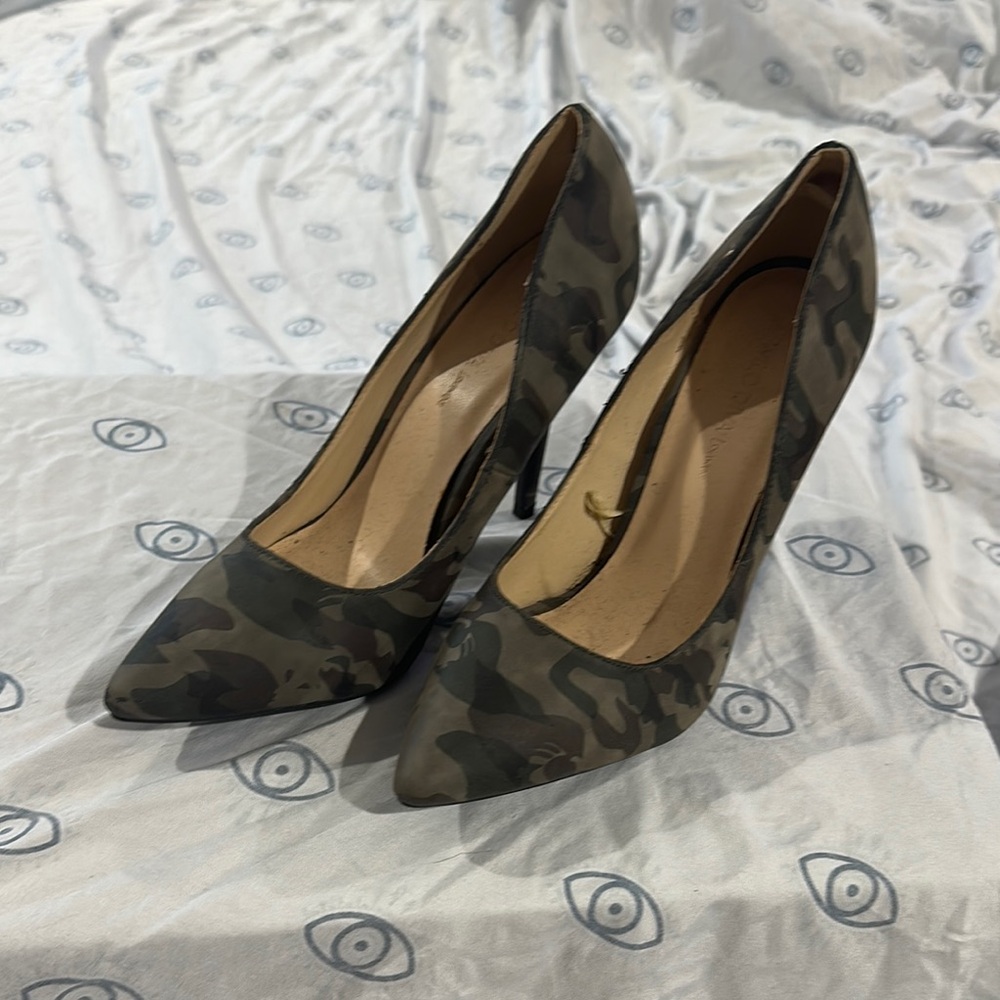 Green Camouflage Stiletto Heels with Pointed Toe